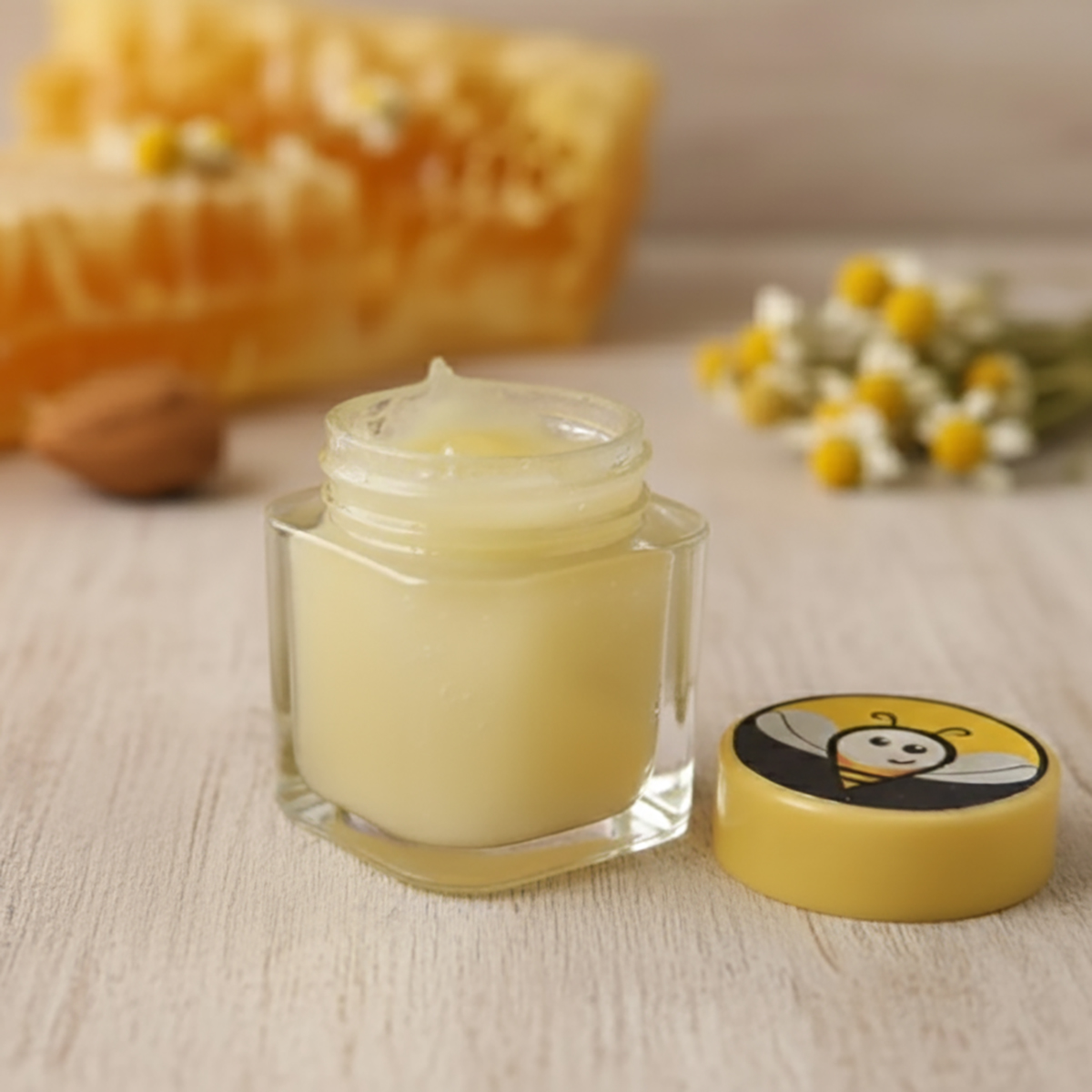 تصویر محصول موم طبیعی